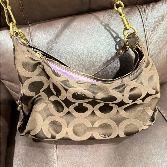 Coach Tan and Brown Signature Shoulder Bag - Picture 5 of 7